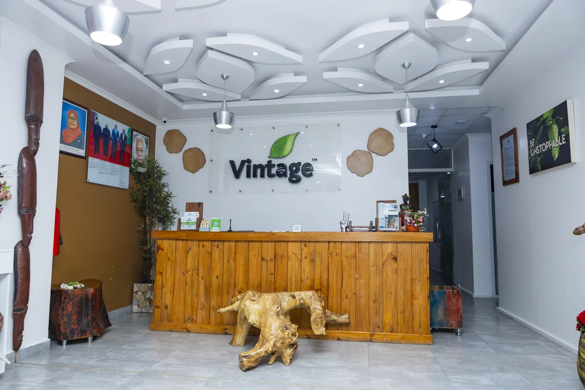 Reception desk Vintage International